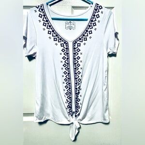 NWT Women’s ECLA Top ~ Size Small